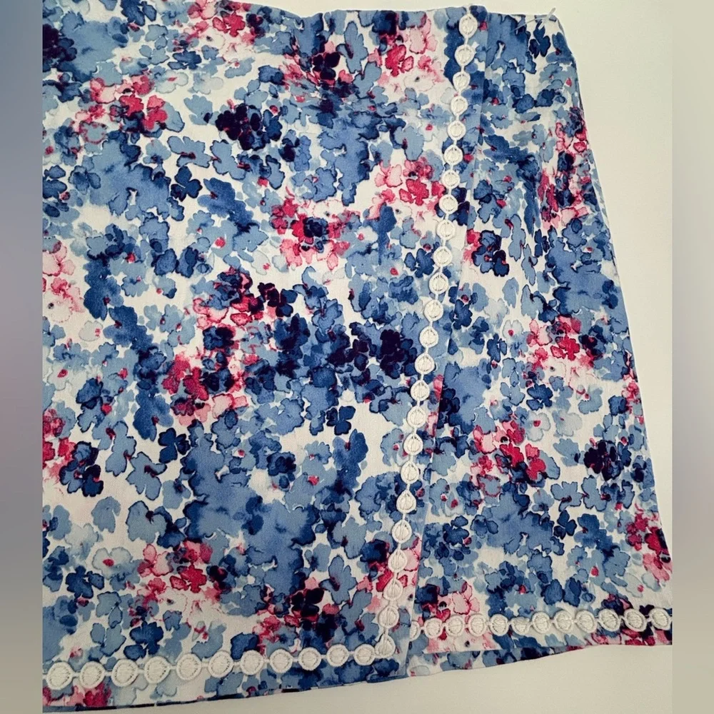 Crown & Ivy Blue and Pink Floral Mini Skirt